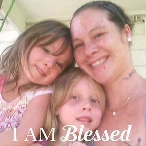 Meet your Posher, Larissa